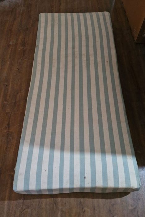 Продаётся Советская мебель