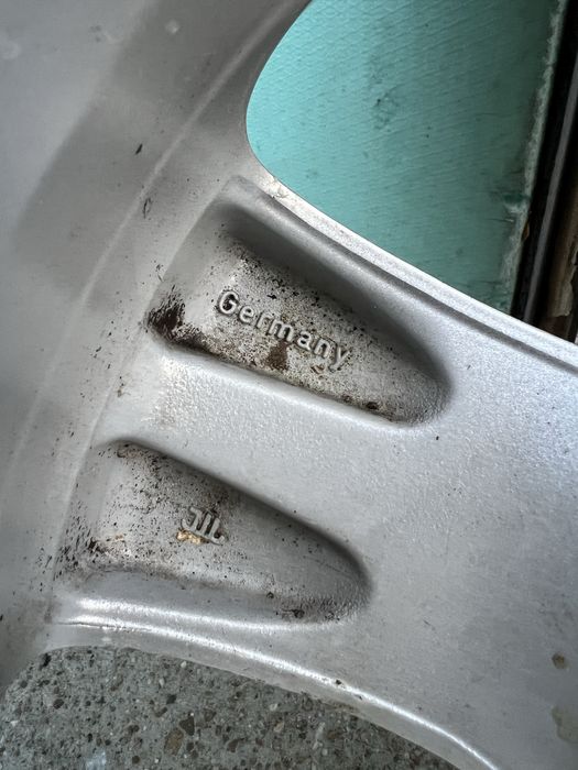 Резервна джанта с гума Голф 4 5x100 16