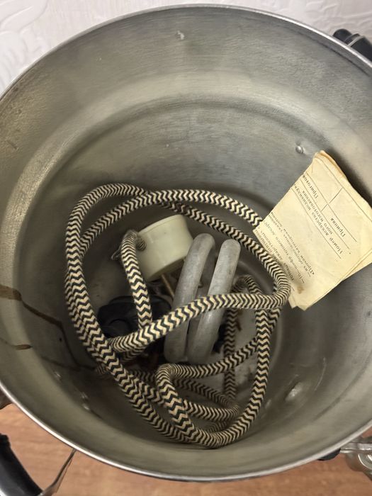 электрический самовар СССР (модель 3C-25/1), 1978 года выпуска.