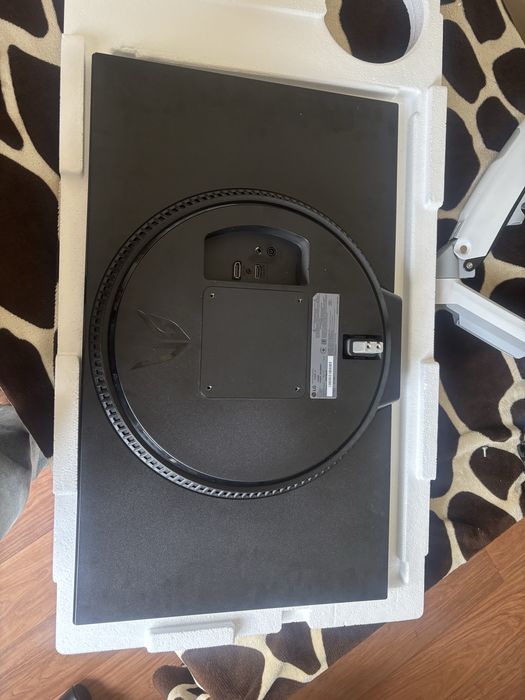 Монитор 27 дюймов, 1920х1080