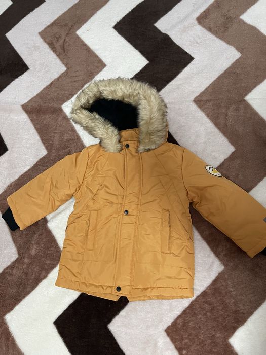 Ghete si geaca noi marimea 21 si 86