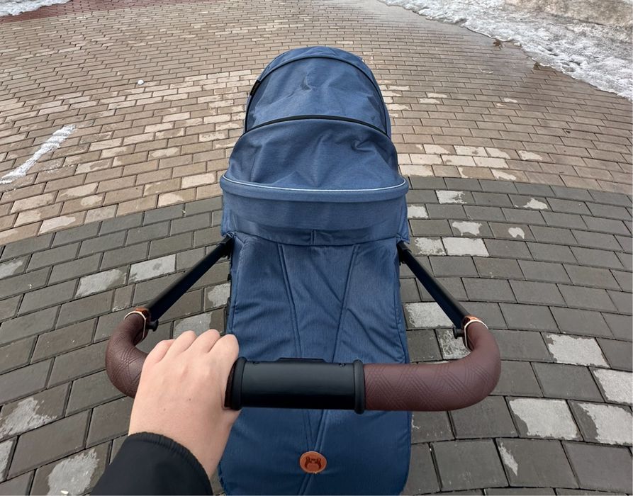 Продам детскую коляску
