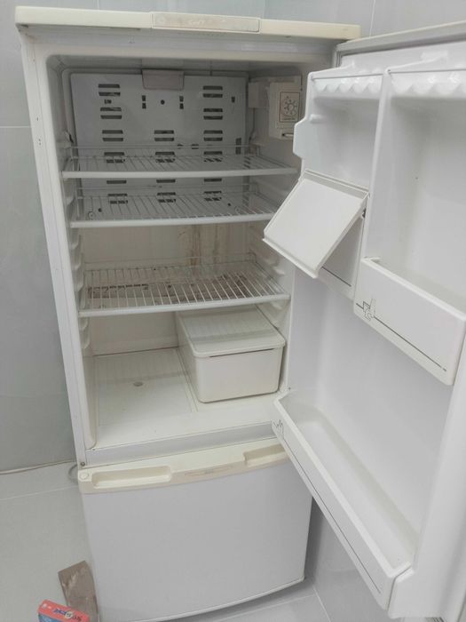 Продам холодильник