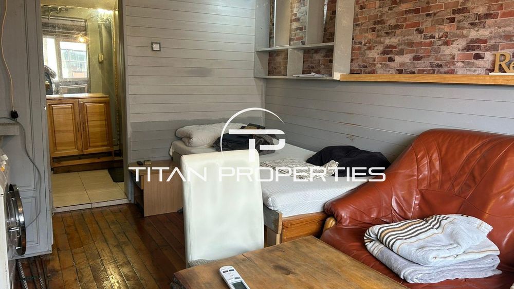 Дава се под наем Едностаен апартамент в Бургас, Център - 30 кв.м за 306 € - Снимка #2