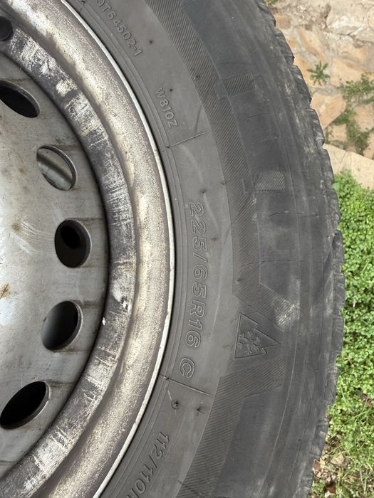 Iveco dayli 35c18 зимни гуми с джанти