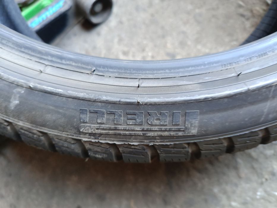 Зимни гуми -19цола -225/40-1бр.-80лв."PIRELLI"