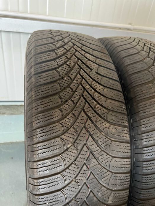 Anvelope 215 65 17 iarna Bridgestone Dot 2324