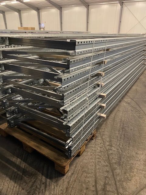 Rafturi metalice industriale zincate