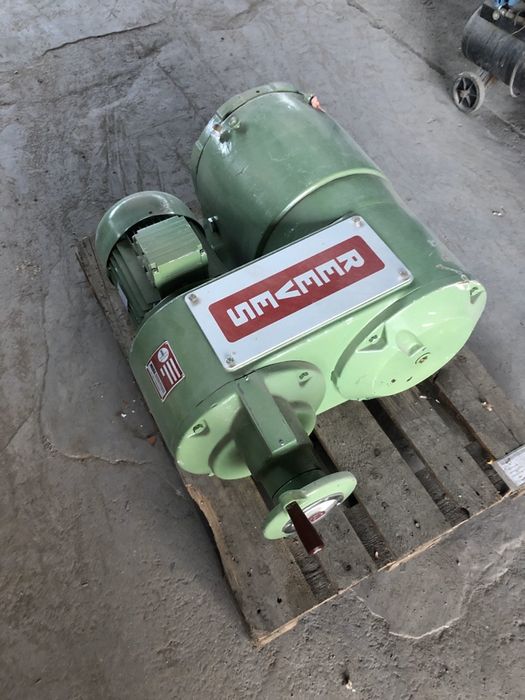 Вариаторен мотор-редуктор