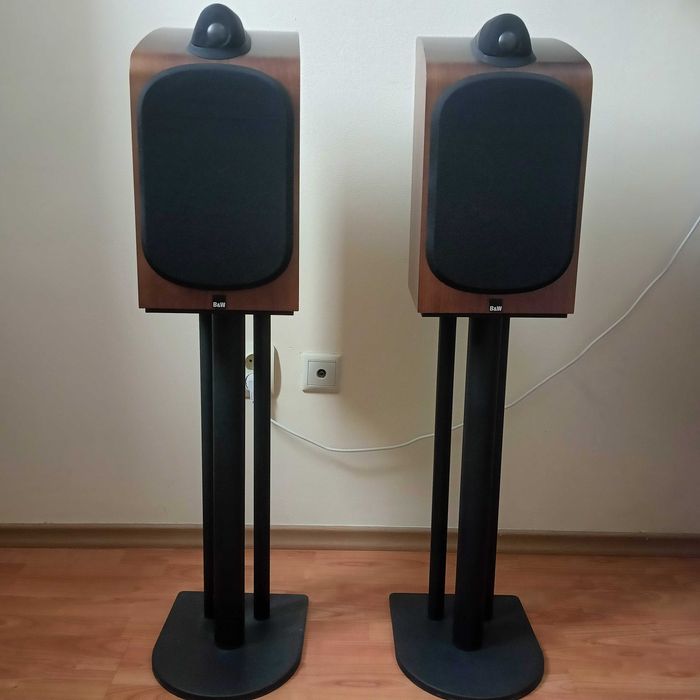 Bowers wilkins 705
