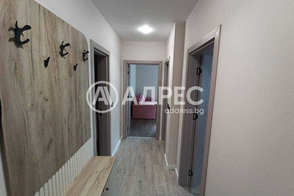 Дава се под наем Тристаен апартамент в Разград, Център - 81 кв.м за 511 € - Снимка #10