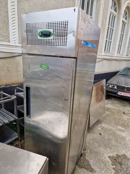 Mașina spălat vase cu capota, la 380v, program scurt