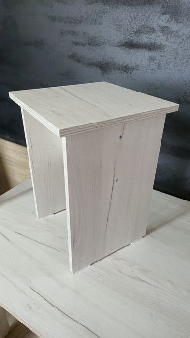 Стол кухонный с табуретками