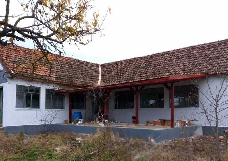 Vand Casa renovata in Taut