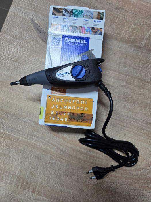 Gravator multifunctional Dremel 290 35W pentru lemn sticla metal si piele