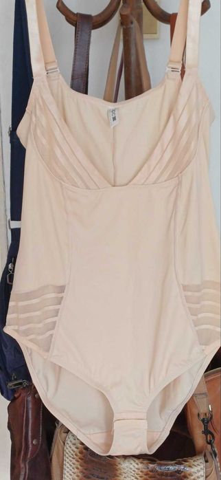 Продавам НОВИ маркови сутиени, бельо и бодита