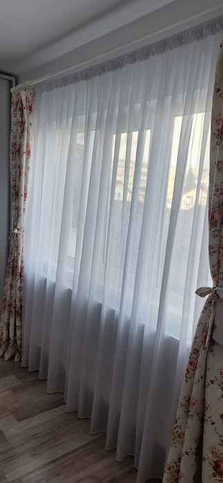 Închiriez apartament cu 2 camere
