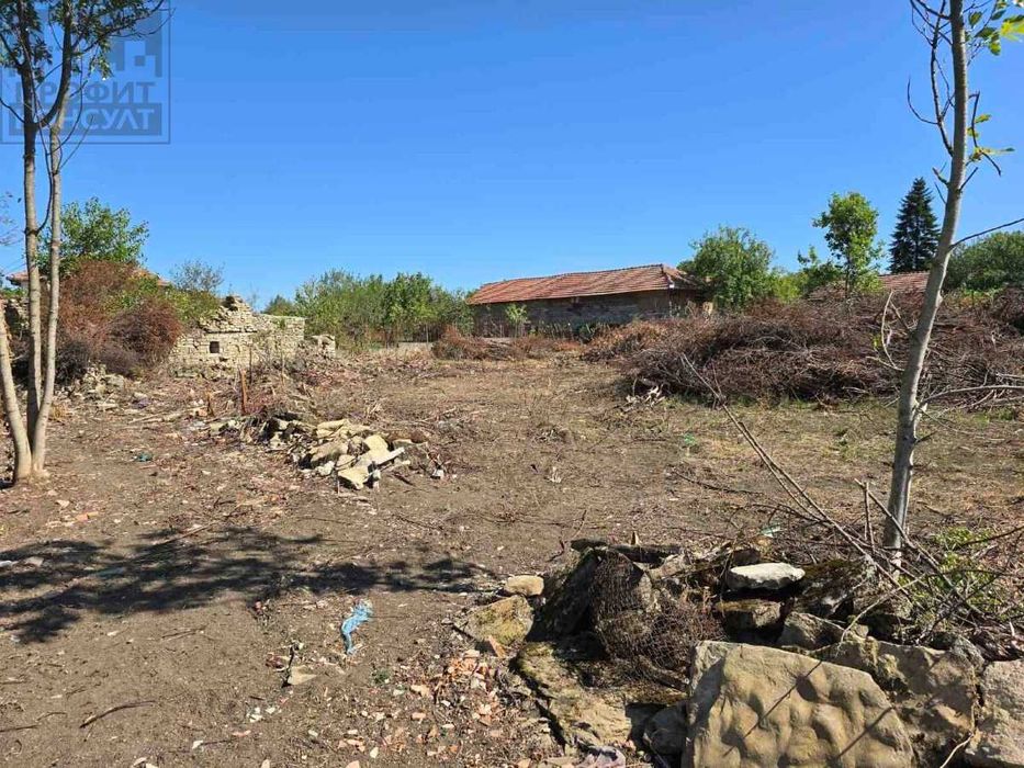 Парцел в регулация, с. Ново село, общ. Велико Търново