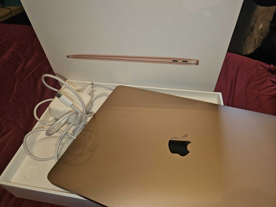 Apple MacBook Air 13' M1 8GB Memory 256GB SSD