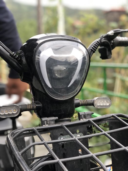 Продам электро скутер надо акум