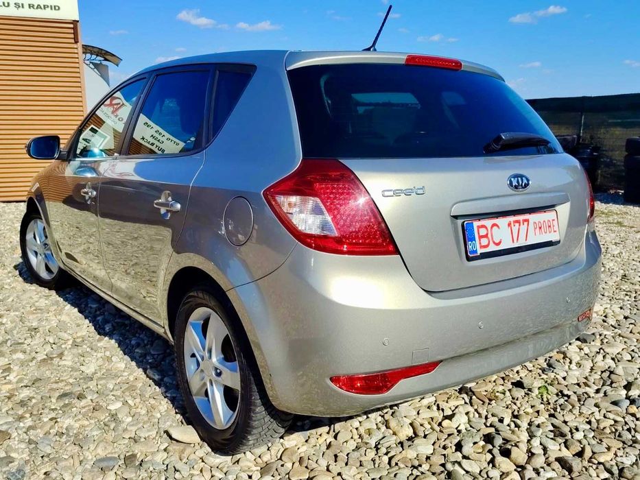 Kia Ceed 1.4 Benzină Clasic | 119.854 KM | Climatronic | Scaune Încălzite | Garanție!RATE cu AVANS 0!