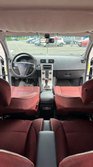 Volvo C30 2007 | 1.6 Diesel | Interior Rosu | Jante Aliaj | Set Cauciucuri Cadou