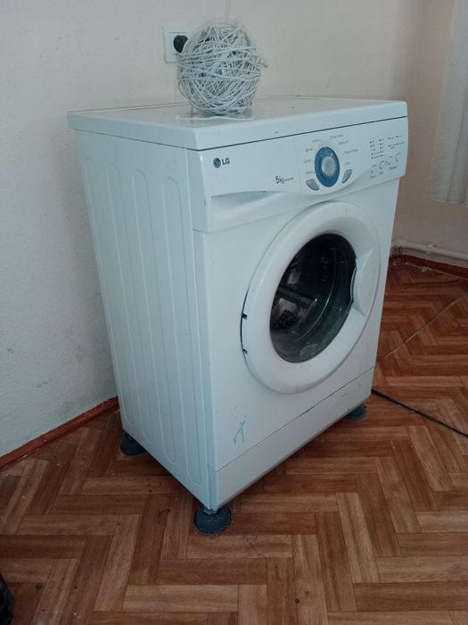 Продам стиральную машину