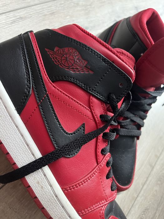 Nike Air Jordan 1 Mid Reverse Bred Black Red Shoes