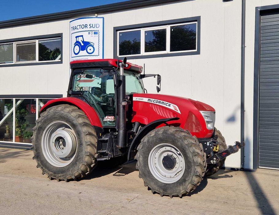 Tractor McCormick X7.690 Efficient T3 SH