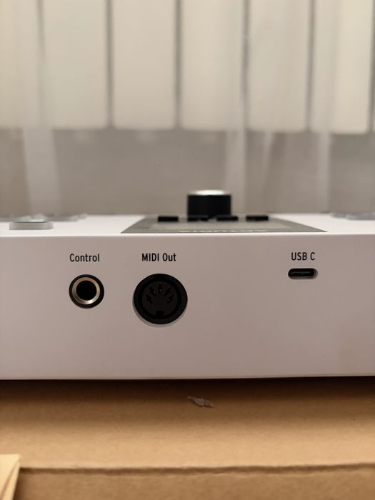 MIDI-клавиатура Arturia Keylab Essential 49 MK3