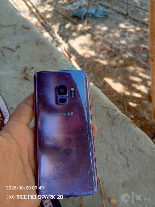 Samsung s9 /  4/64