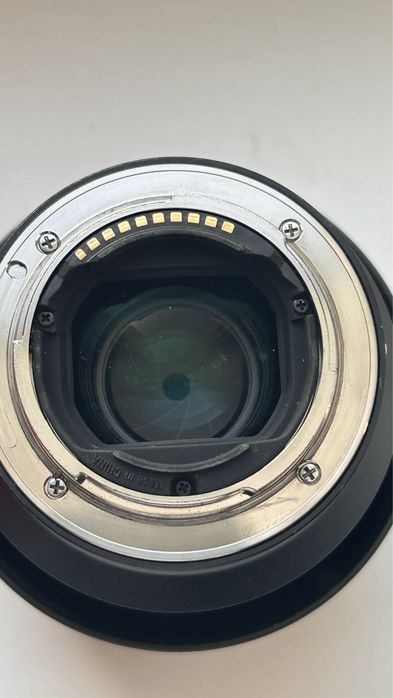 Объектив Sony 85mm f1.8