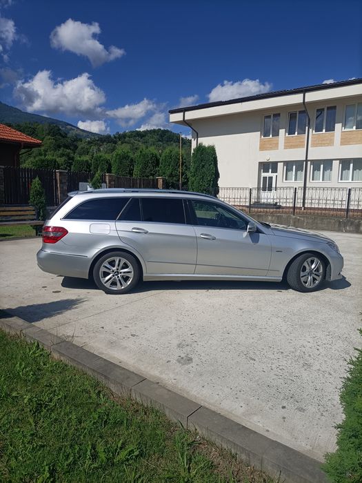 MERCEDES-BENZ E-Class 2012 — imagine 3