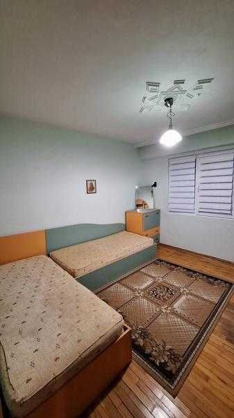 Дава се под наем Тристаен апартамент в Бургас, Изгрев - 60 кв.м за 408 € - Снимка #4