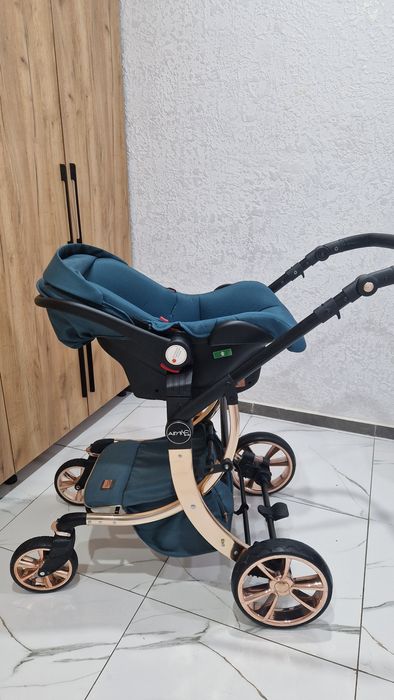 Продам коляску 2в1