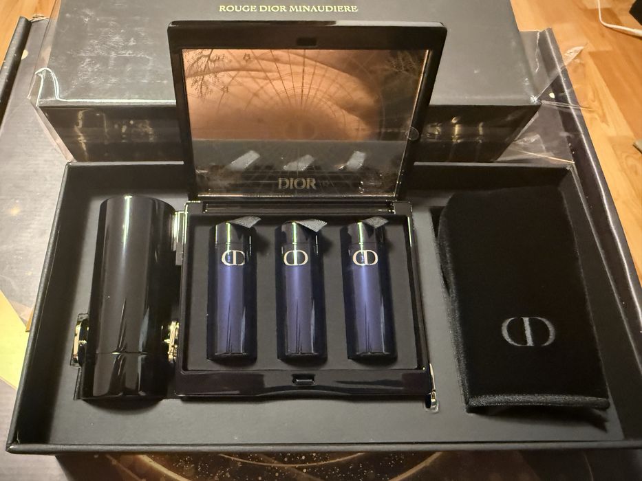 PIESĂ DE COLECȚIE: Set Rujuri & Clutch DIOR Minaudière (Ediție Limitată)