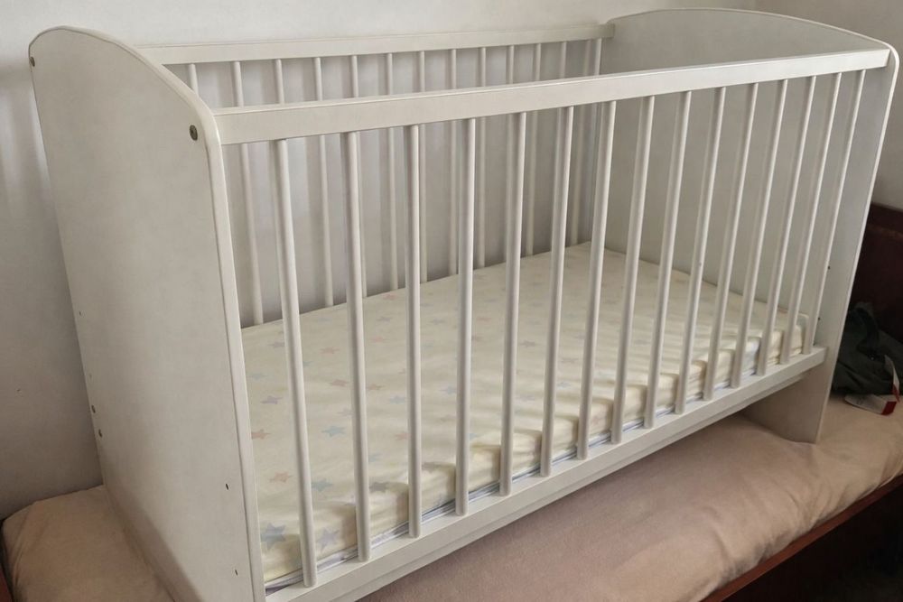 Pătuț pentru bebeluș – stare foarte bună