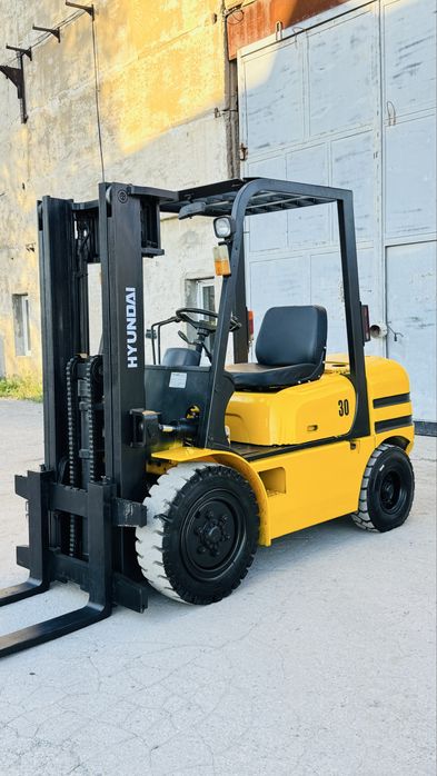 Вилочный погрузчик кара автокара