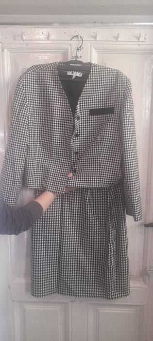 Chanel costum deosebit