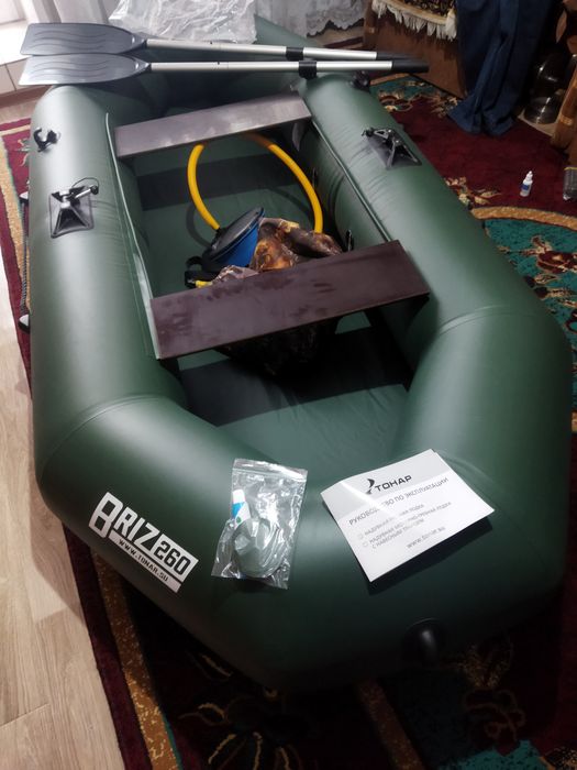 Продаю лодку пвх 260 Бриз