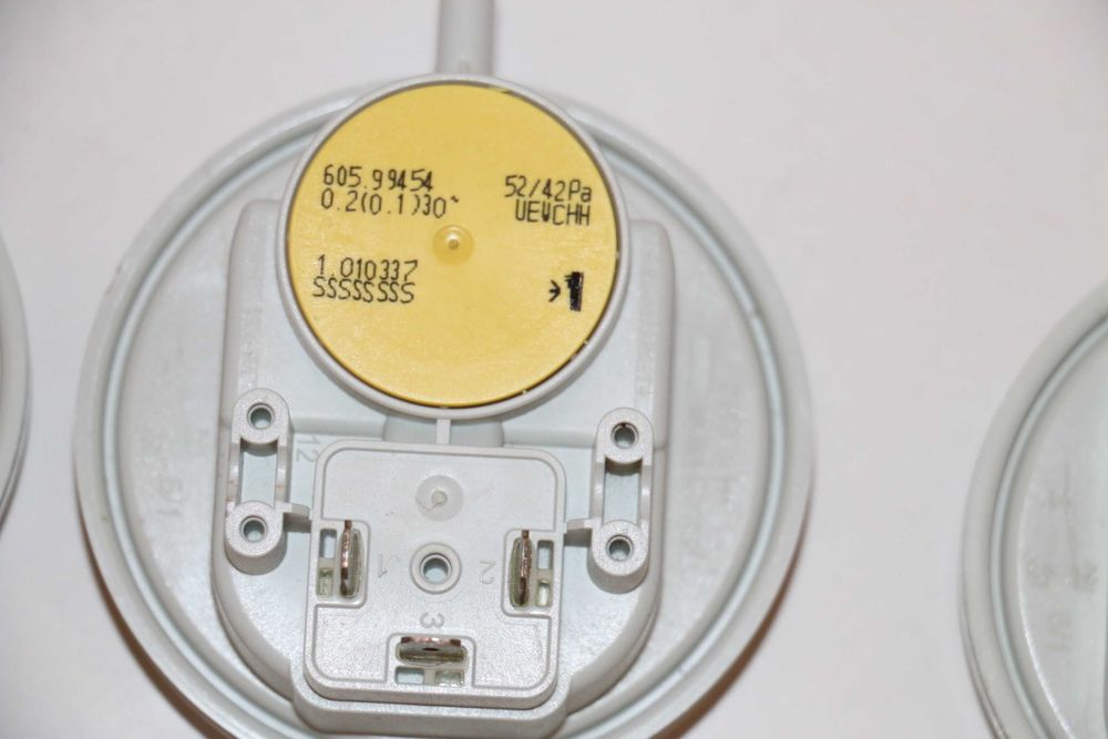 Presostat aer centrala Ariston Ferroli Motan Immergas Viessmann Bosch