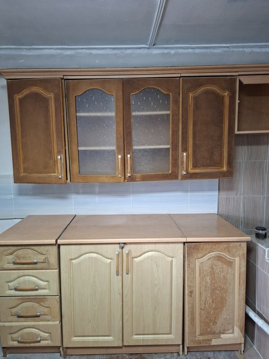 Продам кухонный гарнитур.