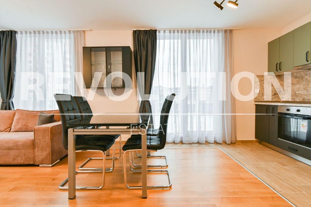 Дава се под наем Тристаен апартамент в София, Дружба 2 - 150 кв.м за 1196.97 € - Снимка #3