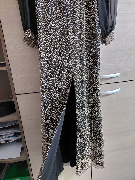 Шикарное вечернее платье