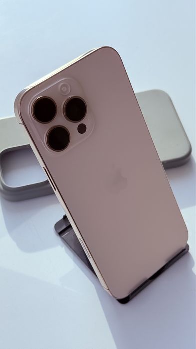 Iphone 16 pro gold roze