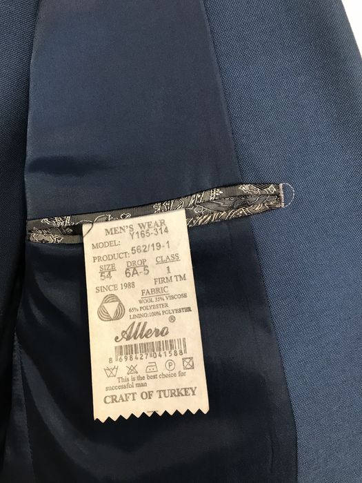 Продам мужской костюм