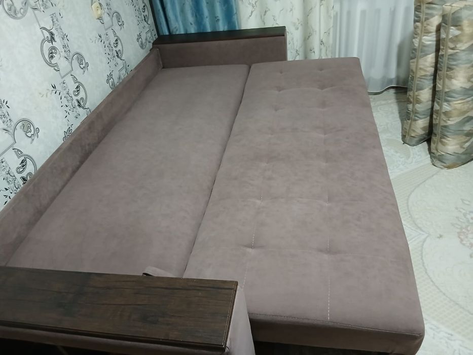 Продам диван в отличном состоянии.
