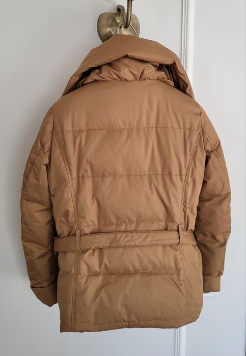 Продам женскую куртку