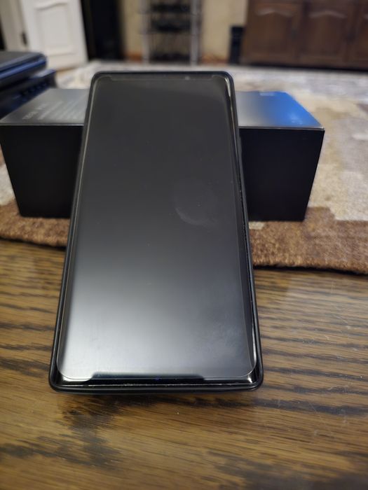 Продается телефон Samsung Galaxy Note9