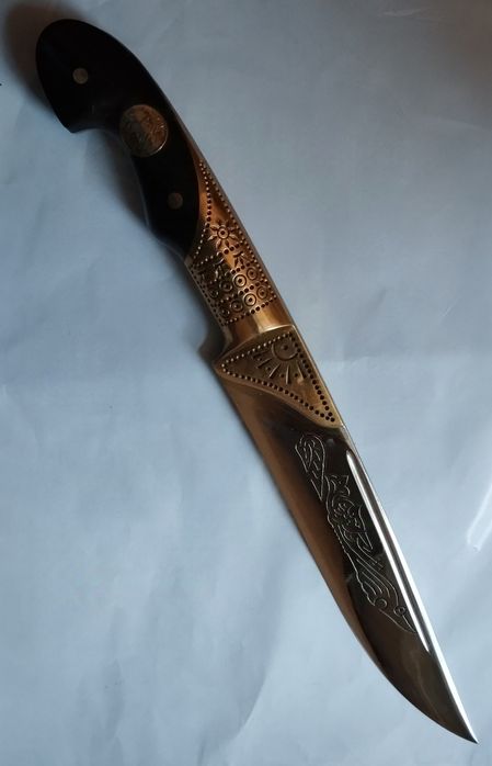 Продавам ножове ръчна изработка